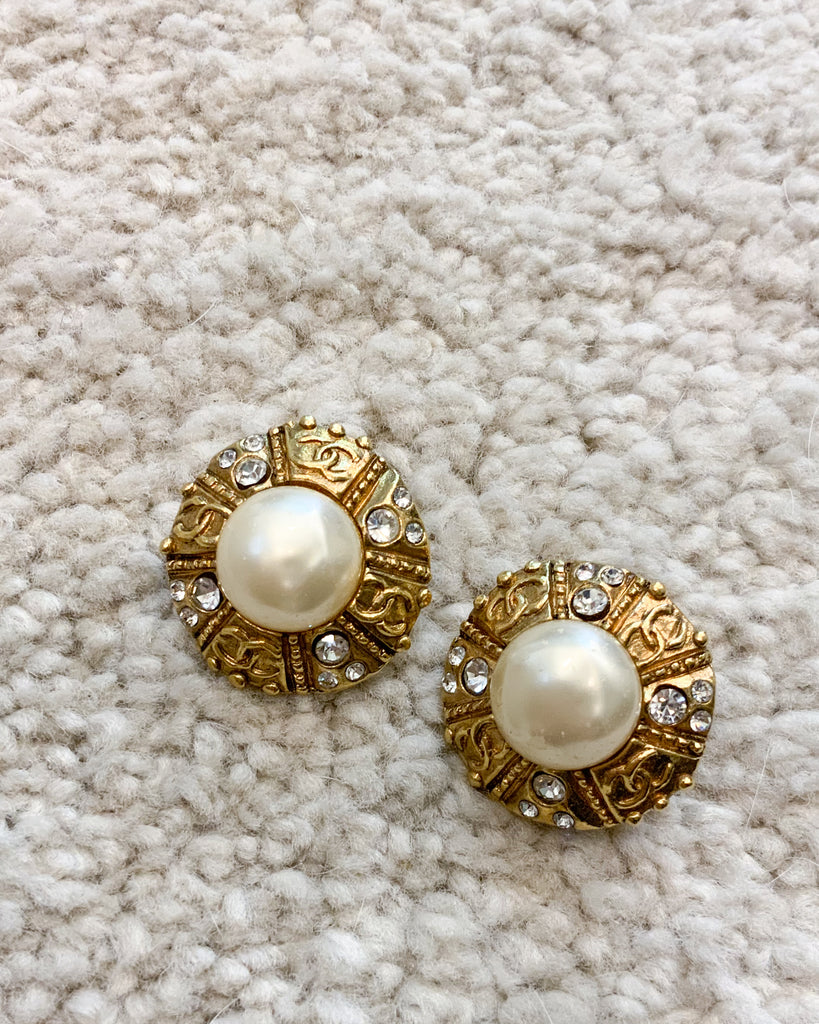1993 Chanel Vintage Faux Pearl & Strass CC Clip-On Earrings